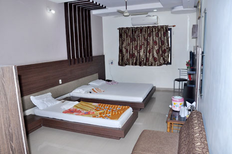 Hotel Radhe Palace Morbi Super Delux Room, Delux Room, Restaurant, Ac/Banquet, Conference Hall Hotel Radhe Palace Morbi Super Delux Room, Delux Room, Restaurant, Ac/Banquet, Conference Hall